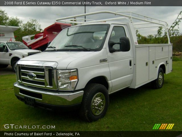 2008 Ford E Series Cutaway E350 Commercial Utility Truck in Oxford White
