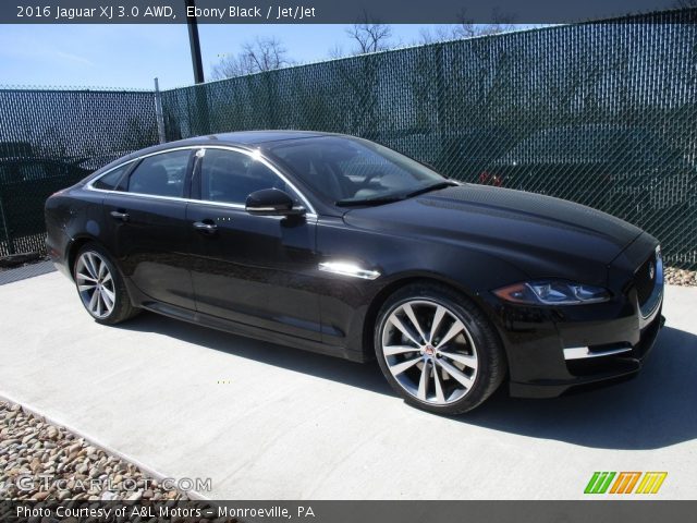 2016 Jaguar XJ 3.0 AWD in Ebony Black