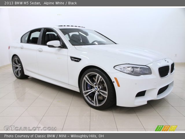2013 BMW M5 Sedan in Alpine White