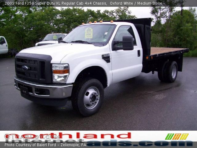 2009 Ford F350 Super Duty XL Regular Cab 4x4 Chassis in Oxford White