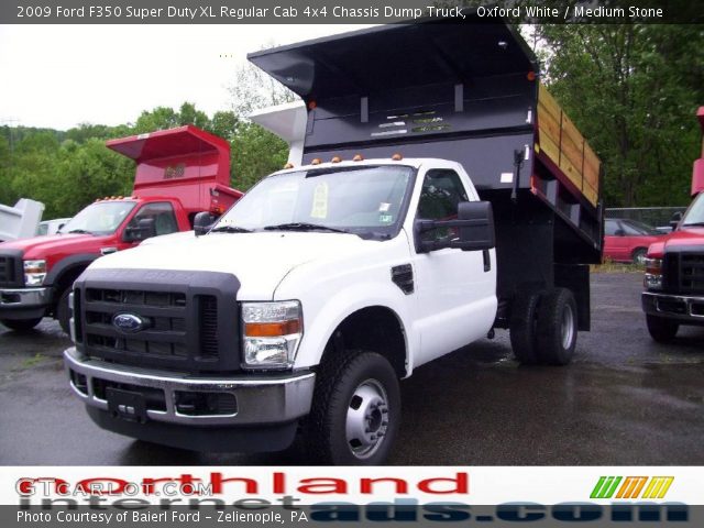 2009 Ford F350 Super Duty XL Regular Cab 4x4 Chassis Dump Truck in Oxford White
