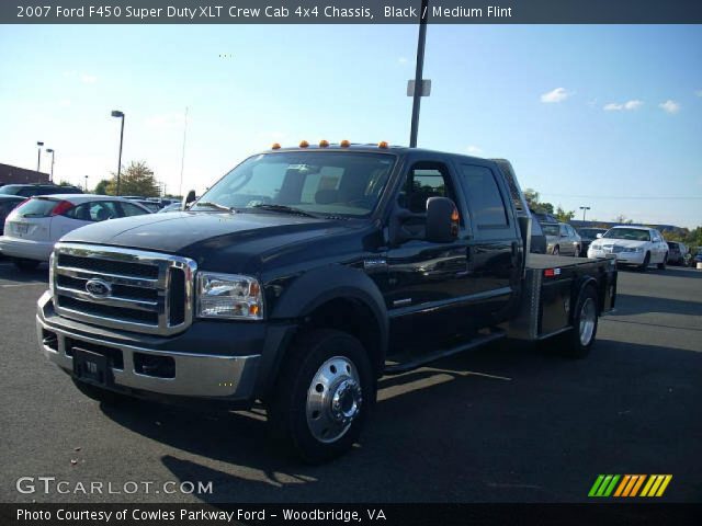 2007 Ford F450 Super Duty XLT Crew Cab 4x4 Chassis in Black