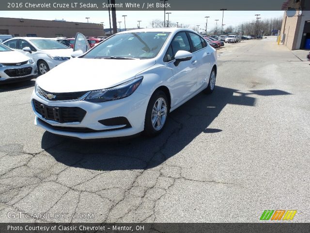 2016 Chevrolet Cruze LT Sedan in Summit White