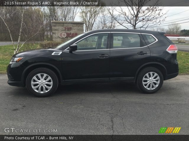 2016 Nissan Rogue S AWD in Magnetic Black