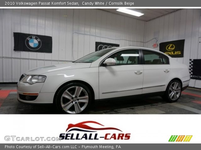 2010 Volkswagen Passat Komfort Sedan in Candy White