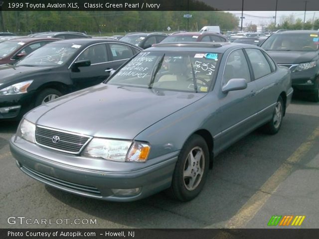 1999 Toyota Avalon XLS in Classic Green Pearl