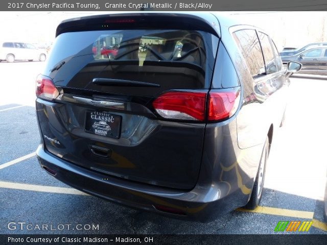 2017 Chrysler Pacifica Touring in Granite Crystal Metallic