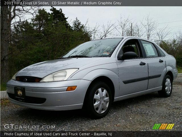 2001 Ford Focus LX Sedan in CD Silver Metallic