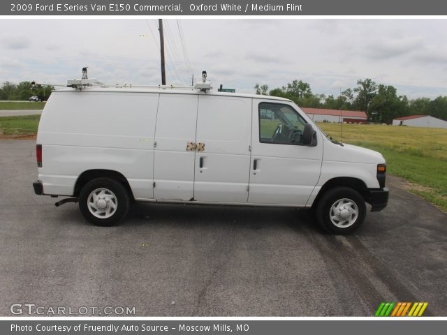 2009 Ford E Series Van E150 Commercial in Oxford White