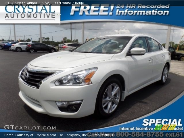 2014 Nissan Altima 2.5 SV in Pearl White