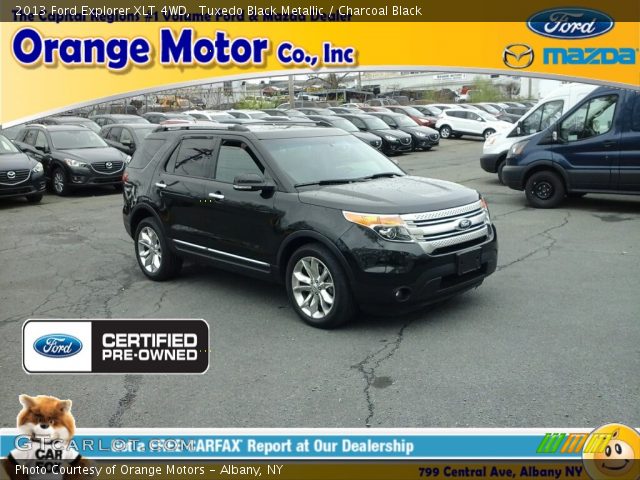 Tuxedo Black Metallic 2013 Ford Explorer Xlt 4wd Charcoal Black