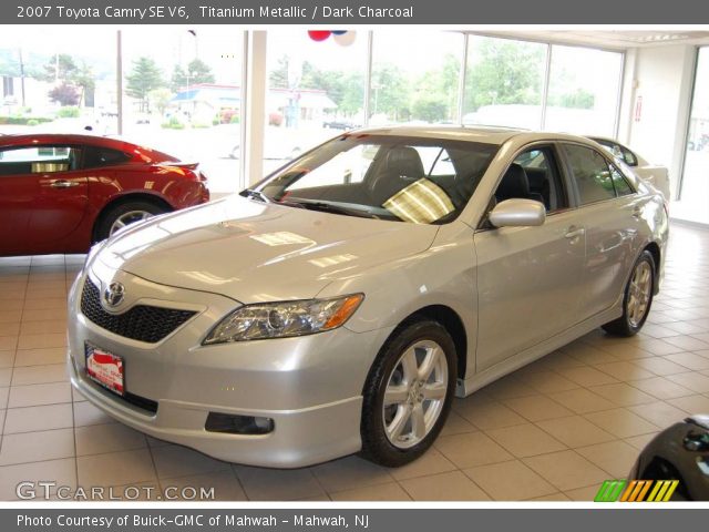2007 Toyota Camry SE V6 in Titanium Metallic