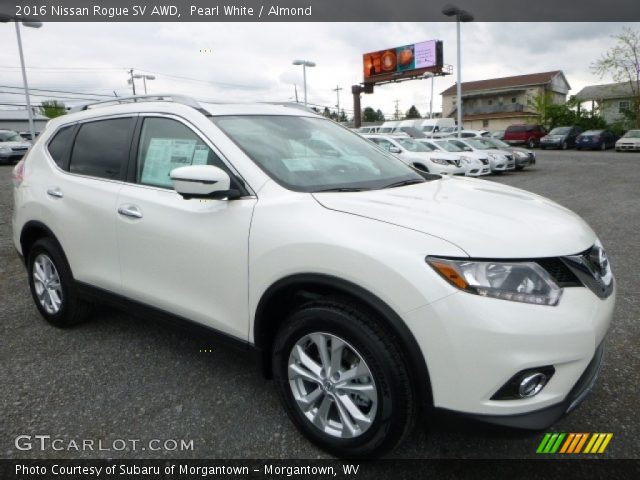2016 Nissan Rogue SV AWD in Pearl White