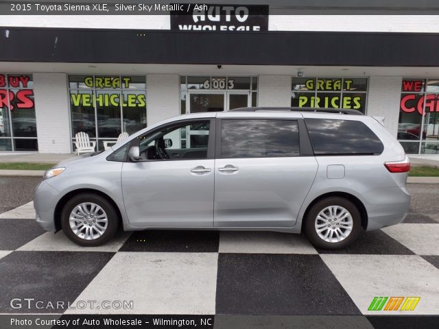 2015 Toyota Sienna XLE in Silver Sky Metallic