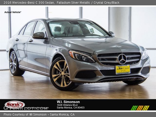 2016 Mercedes-Benz C 300 Sedan in Palladium Silver Metallic