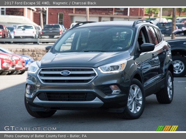2017 Ford Escape SE 4WD in Magnetic