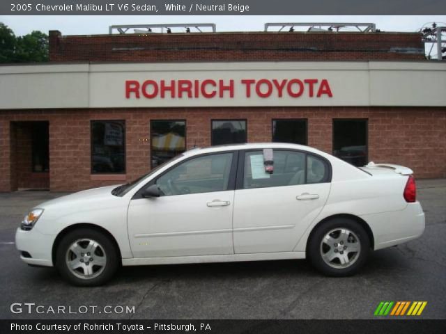 2005 Chevrolet Malibu LT V6 Sedan in White
