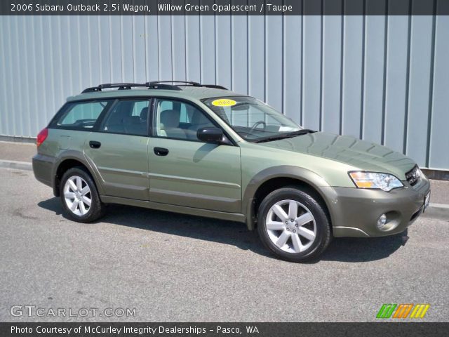 2006 Subaru Outback 2.5i Wagon in Willow Green Opalescent