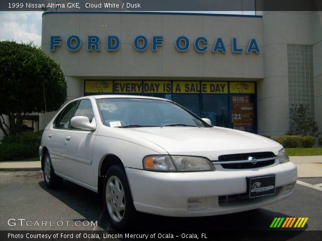 1999 Nissan Altima GXE in Cloud White
