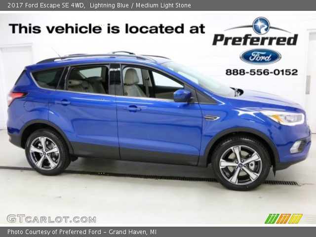 2017 Ford Escape SE 4WD in Lightning Blue