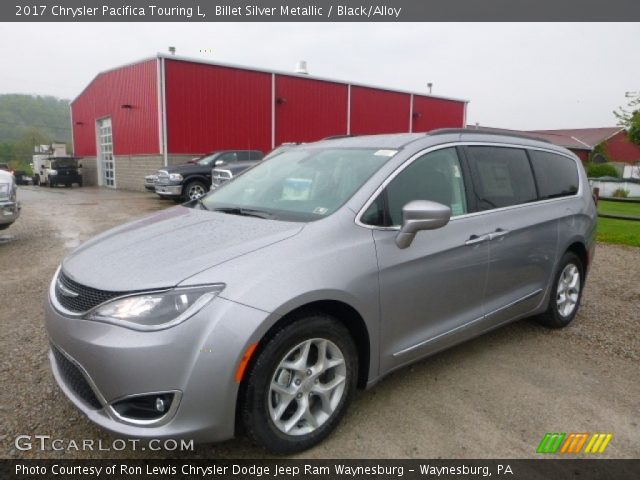 2017 Chrysler Pacifica Touring L in Billet Silver Metallic