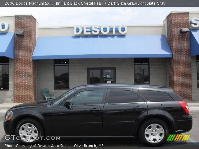 2006 Dodge Magnum SXT in Brilliant Black Crystal Pearl