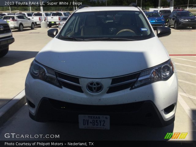 2013 Toyota RAV4 LE in Super White