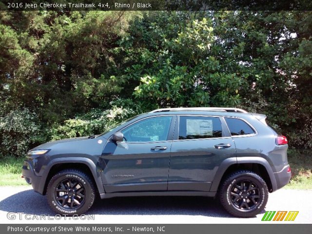 2016 Jeep Cherokee Trailhawk 4x4 in Rhino