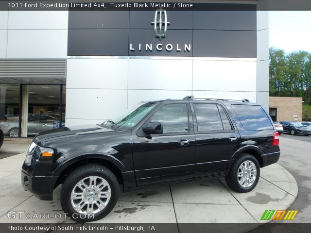 2011 Ford Expedition Limited 4x4 in Tuxedo Black Metallic