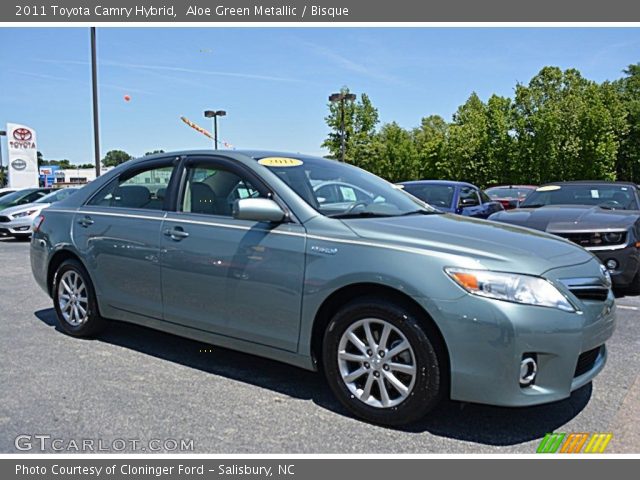 2011 Toyota Camry Hybrid in Aloe Green Metallic
