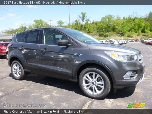 2017 Ford Escape SE 4WD in Magnetic