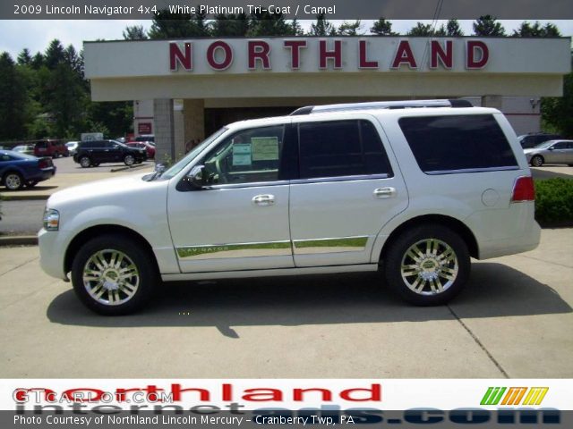 2009 Lincoln Navigator 4x4 in White Platinum Tri-Coat