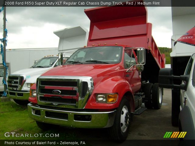 2008 Ford F650 Super Duty XLT Regular Cab Chassis Dump Truck in Red