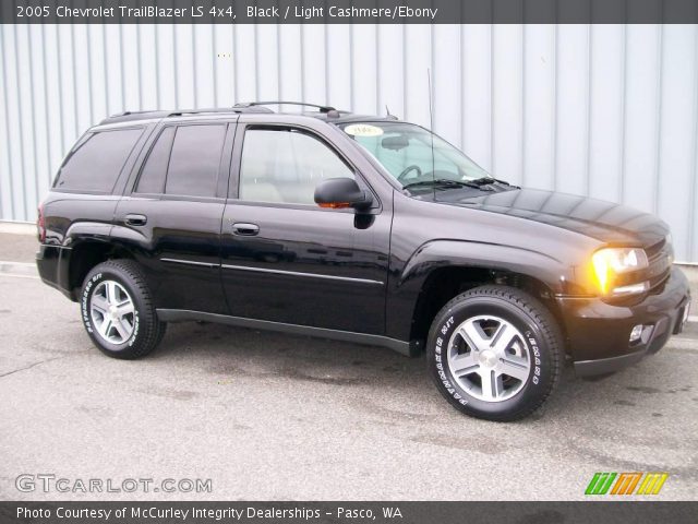 2005 Chevrolet TrailBlazer LS 4x4 in Black