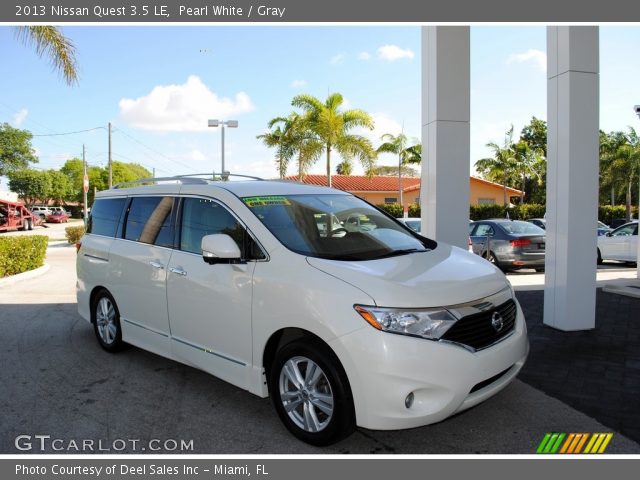 2013 Nissan Quest 3.5 LE in Pearl White