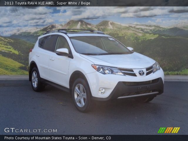2013 Toyota RAV4 XLE AWD in Super White