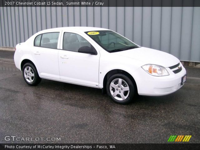2007 Chevrolet Cobalt LS Sedan in Summit White