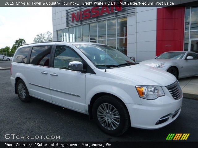 2015 Chrysler Town & Country Touring-L in Bright White