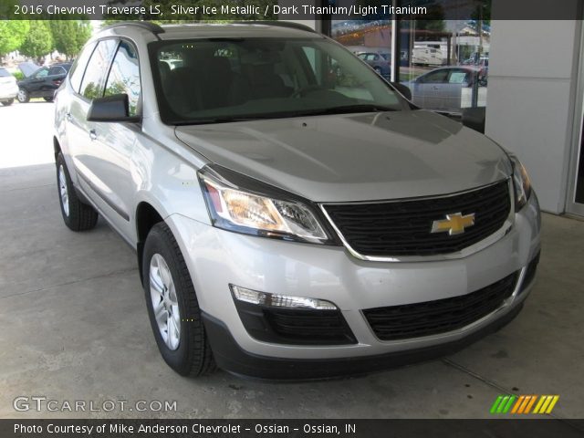 2016 Chevrolet Traverse LS in Silver Ice Metallic