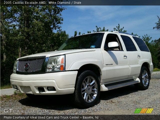 2005 Cadillac Escalade AWD in White Diamond