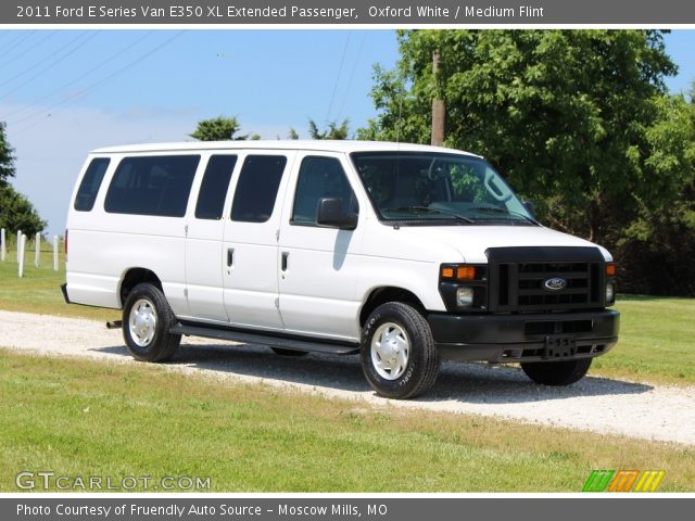 2011 Ford E Series Van E350 XL Extended Passenger in Oxford White