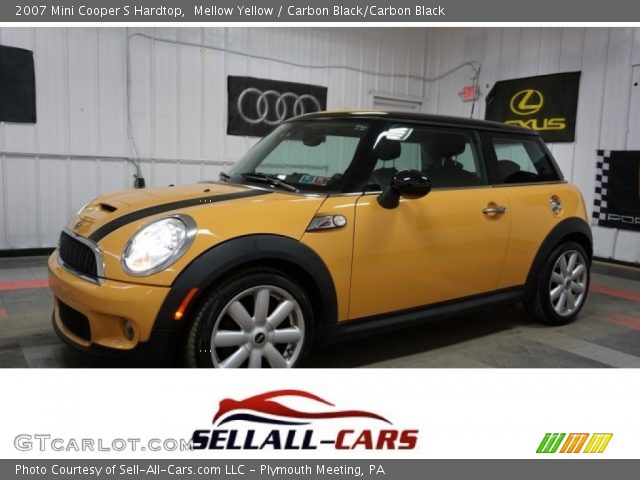 2007 Mini Cooper S Hardtop in Mellow Yellow