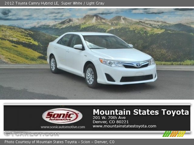 2012 Toyota Camry Hybrid LE in Super White