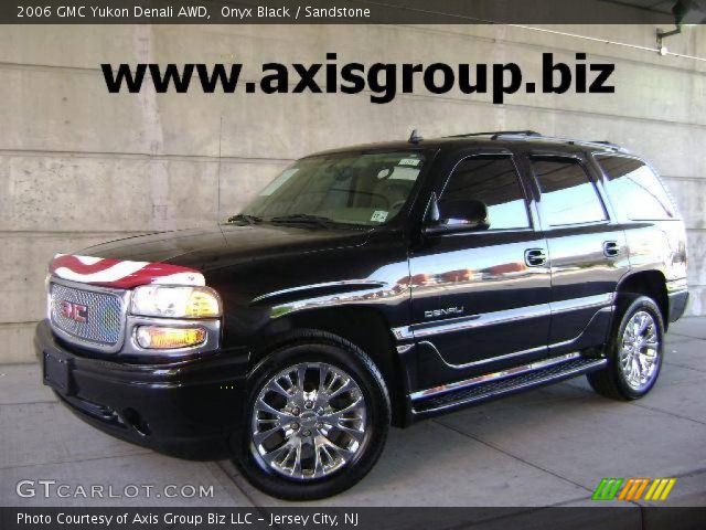 2006 GMC Yukon Denali AWD in Onyx Black