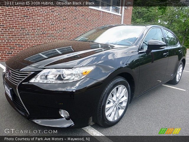 2013 Lexus ES 300h Hybrid in Obsidian Black