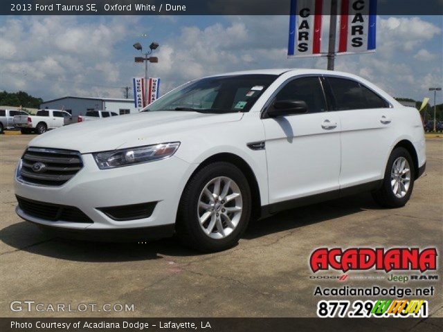 2013 Ford Taurus SE in Oxford White