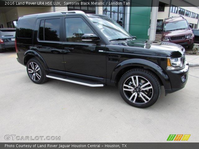 2016 Land Rover LR4 HSE LUX in Santorini Black Metallic