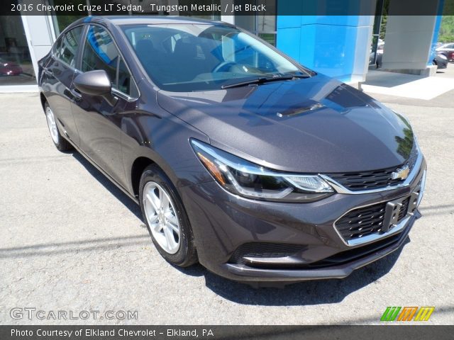 2016 Chevrolet Cruze LT Sedan in Tungsten Metallic