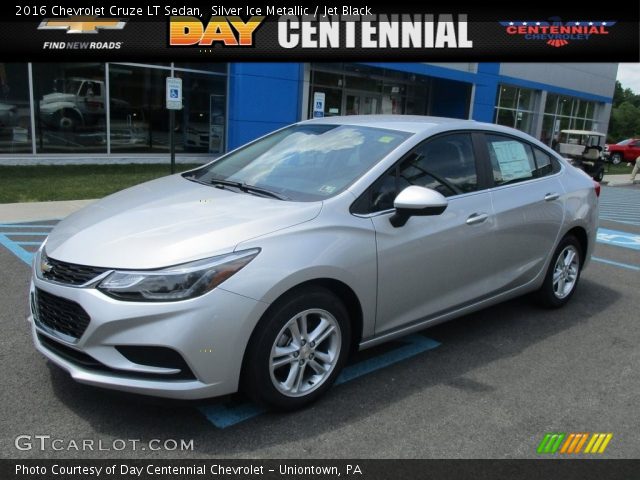 2016 Chevrolet Cruze LT Sedan in Silver Ice Metallic