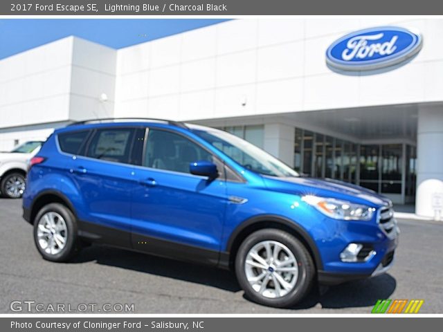 2017 Ford Escape SE in Lightning Blue